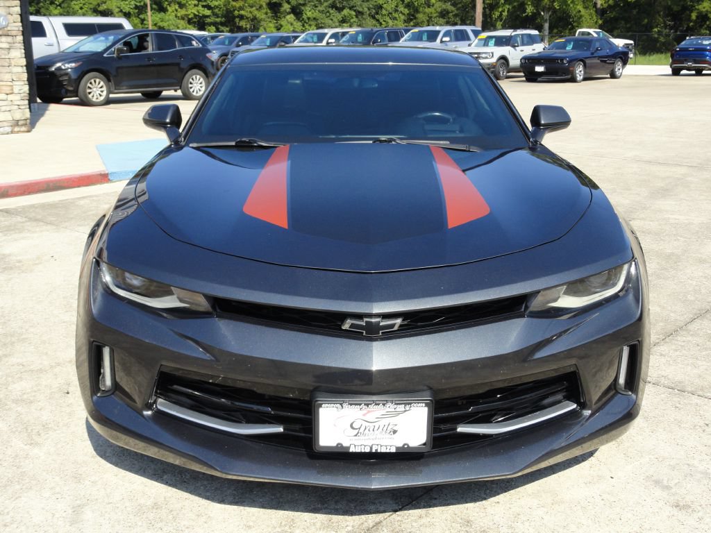 Used 2017 Chevrolet Camaro LT RWD image 2
