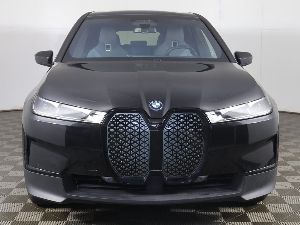 Used 2024 BMW iX xDrive50 AWD/4WD image 13