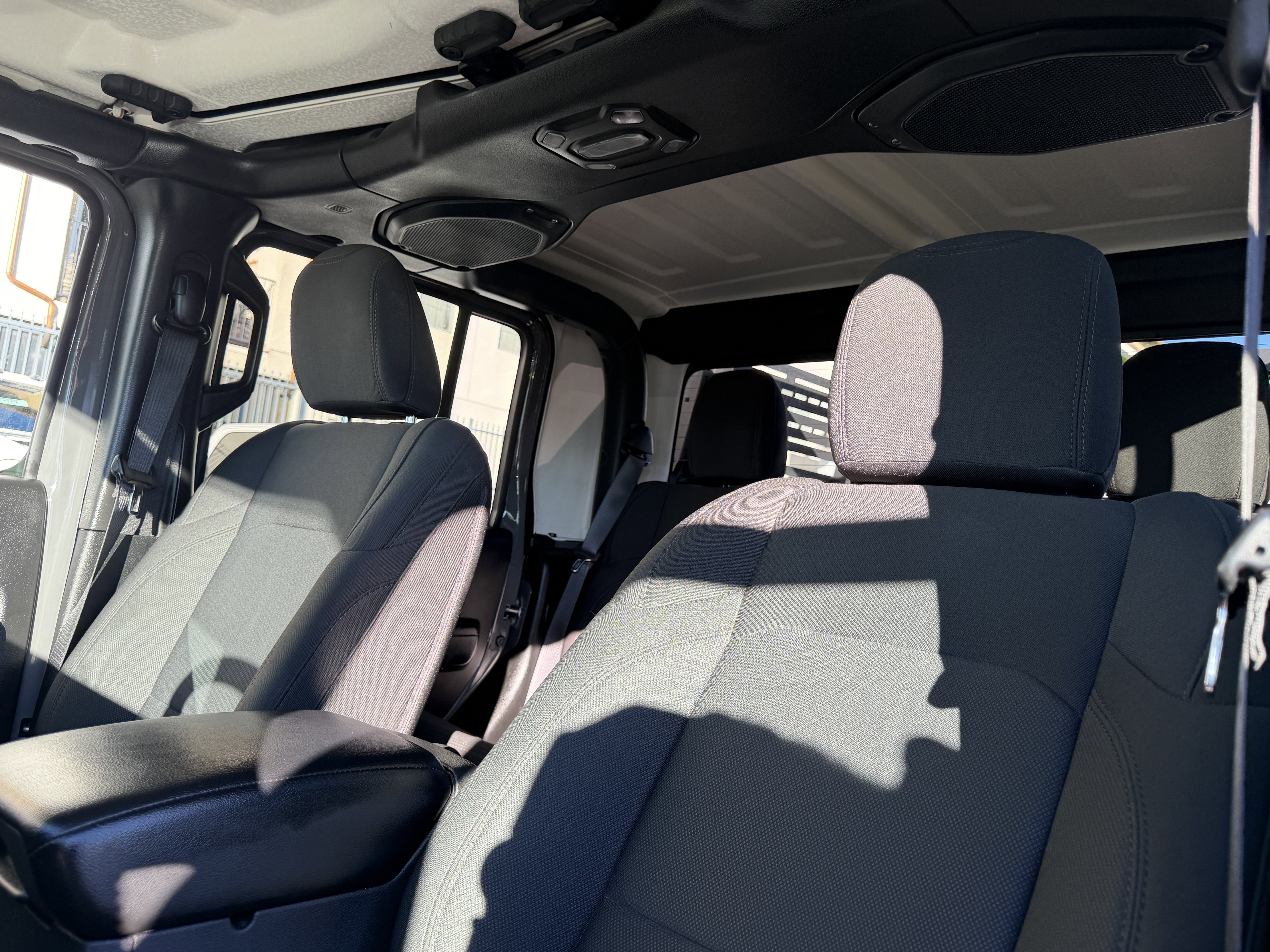 Certified 2022 Jeep Gladiator Sport image 18