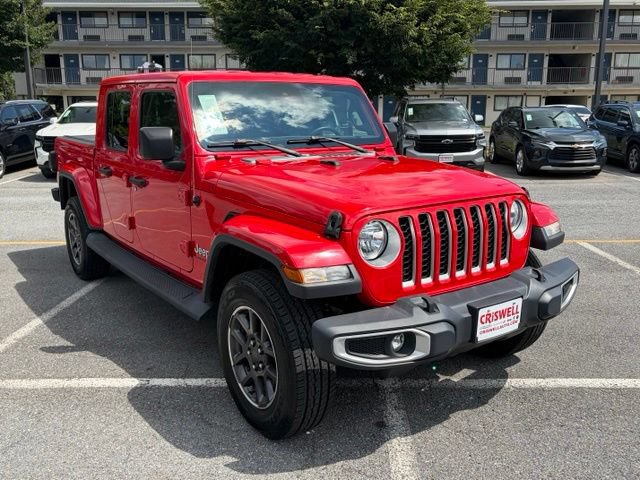 Used 2020 Jeep Gladiator Overland w/ Popular Equipment Package AWD/4WD image 2