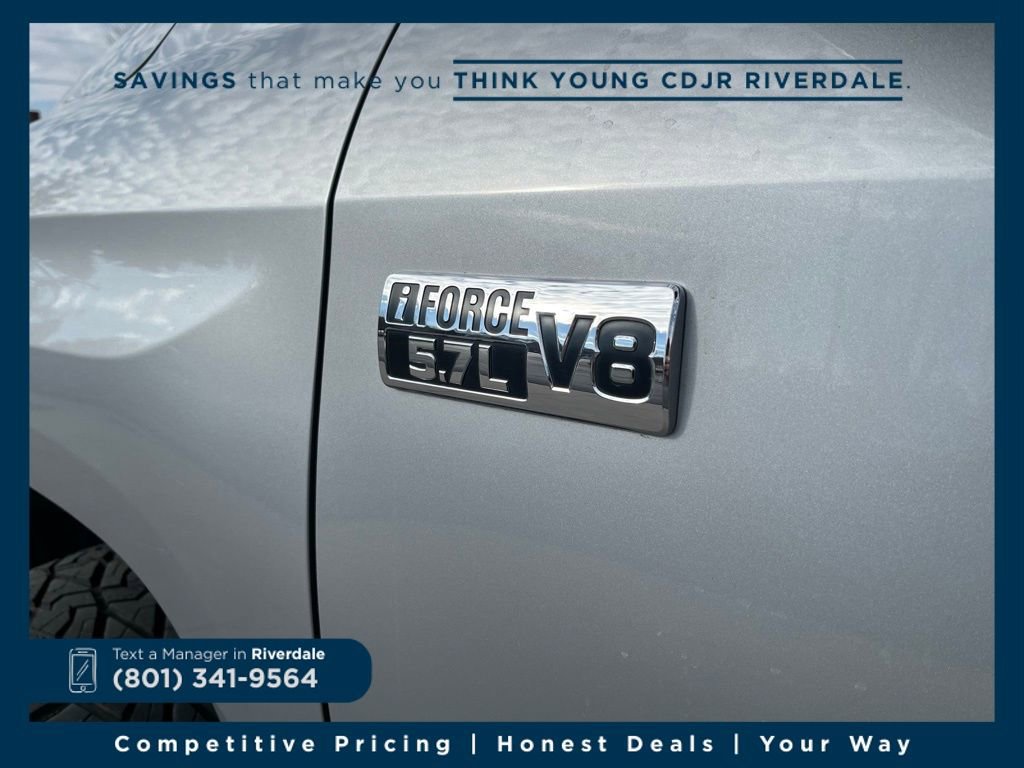 Used 2017 Toyota Tundra SR5 w/ SR5 Upgrade Package image 9