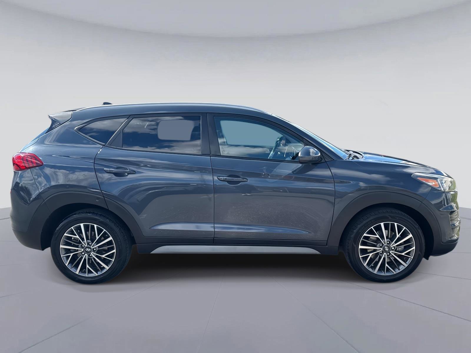 Used 2019 Hyundai Tucson SEL image 2