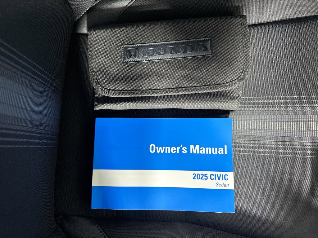 Used 2025 Honda Civic Sport image 35