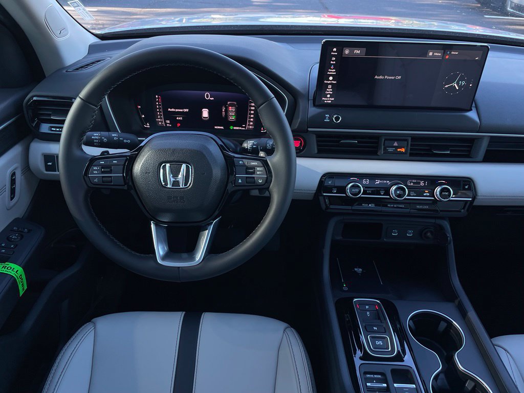 New 2026 Honda Pilot Touring image 11