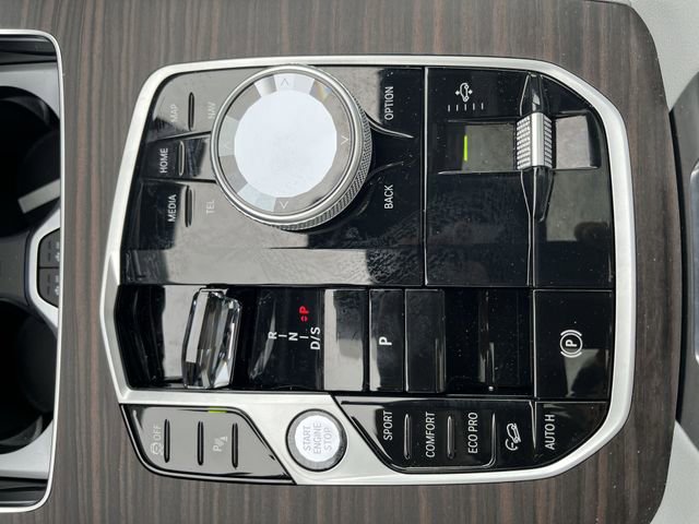 Used 2026 BMW X7 xDrive40i image 25