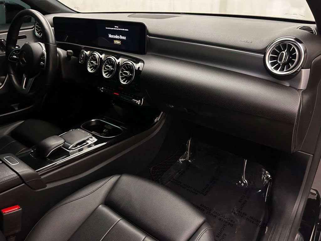 Used 2019 Mercedes-Benz A 220 4MATIC image 18
