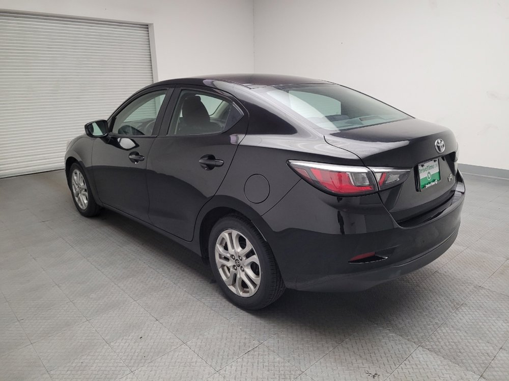Used 2017 Toyota Yaris iA FWD image 5