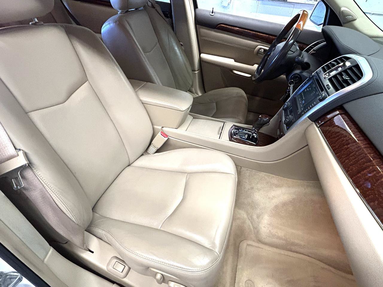 Used 2007 Cadillac SRX AWD/4WD image 16