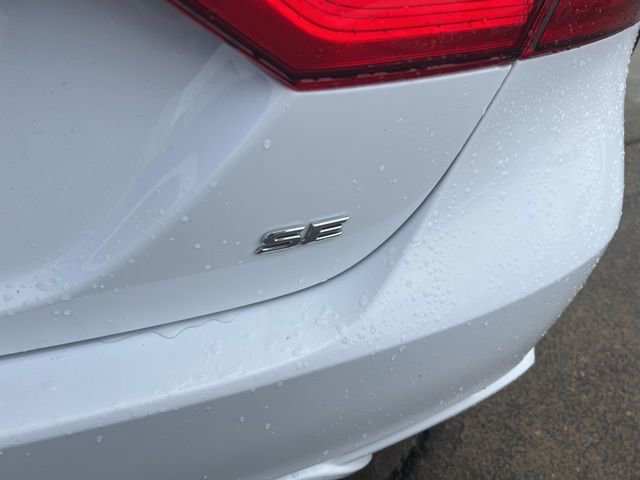 Used 2024 Toyota Camry SE image 12