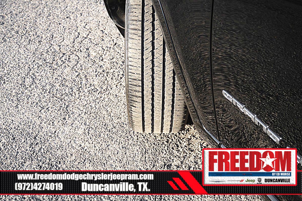 Used 2023 Jeep Grand Cherokee L Overland w/ Trailer Tow Group (B) RWD image 44