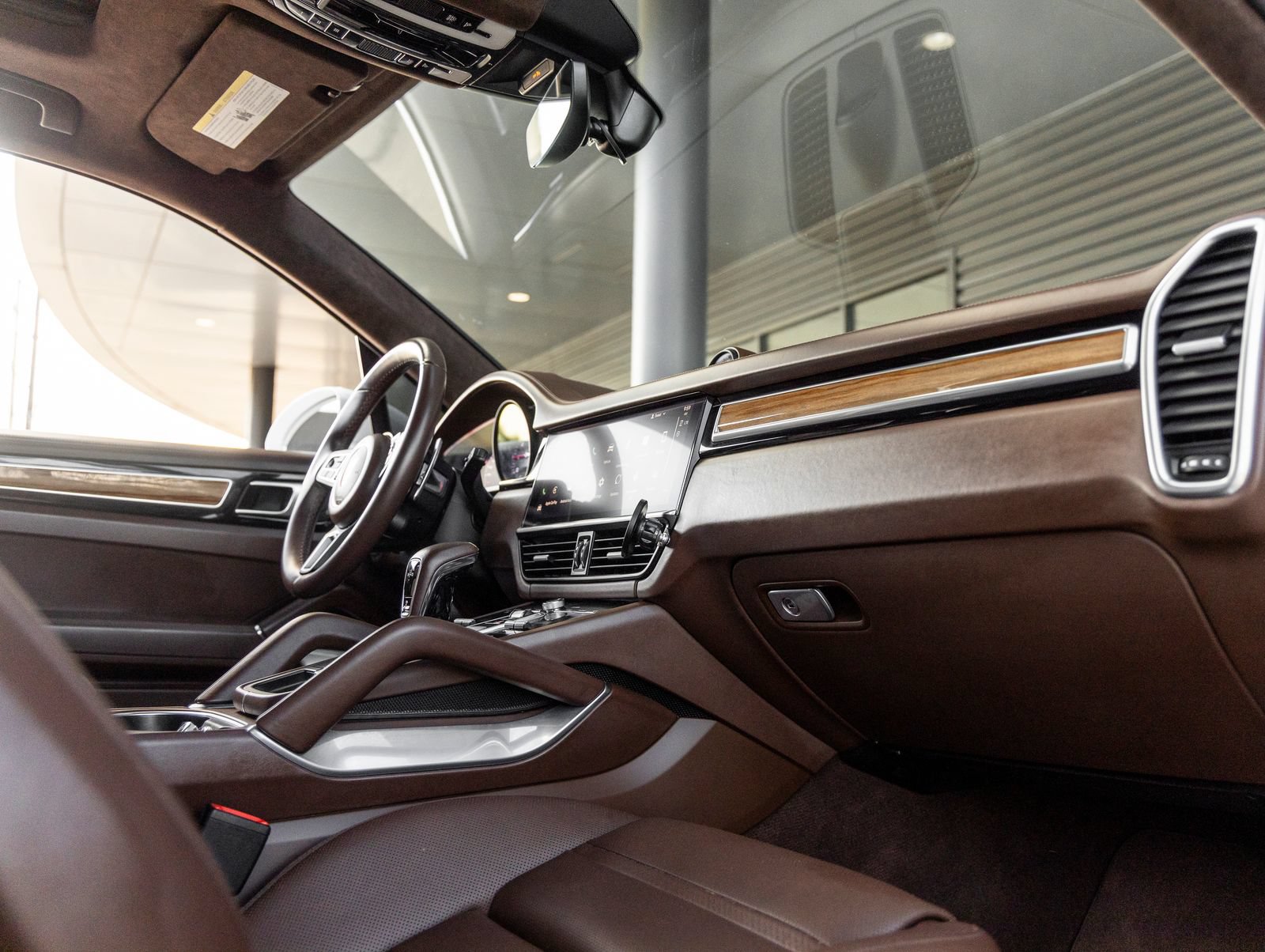 Certified 2023 Porsche Cayenne Turbo AWD/4WD image 48