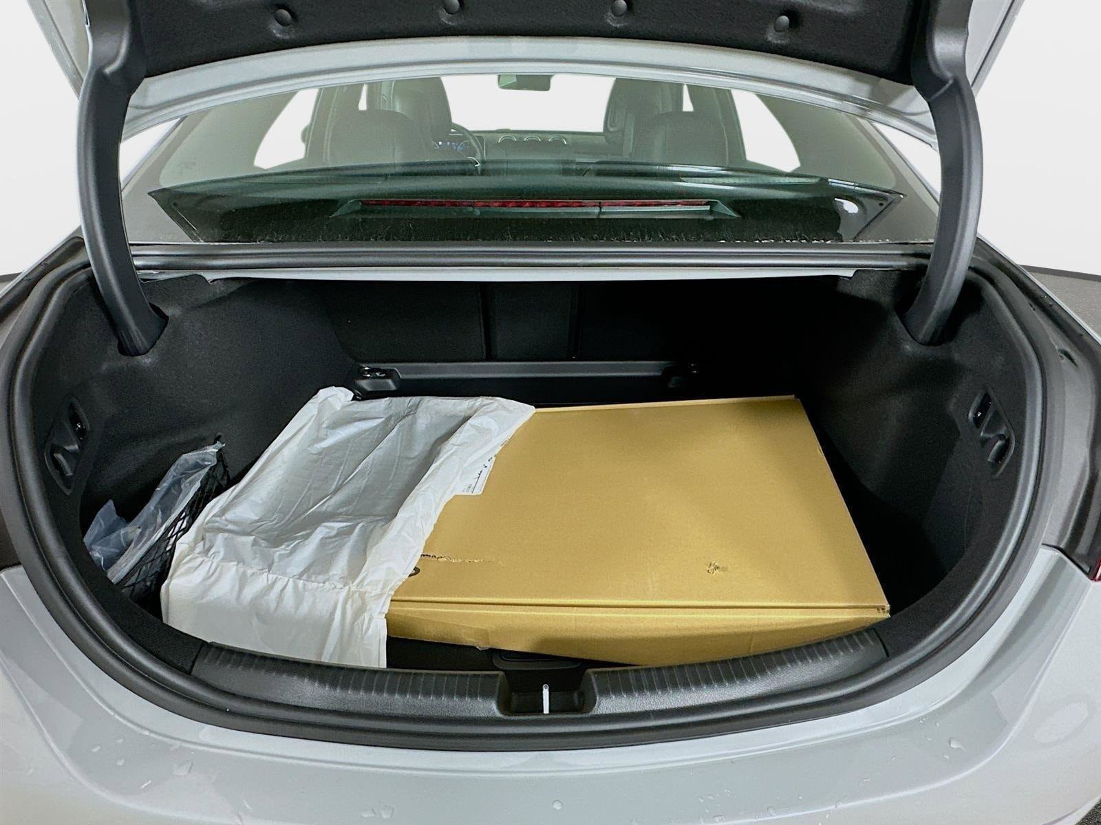 Certified 2026 Mercedes-Benz C 300 4MATIC Sedan image 33