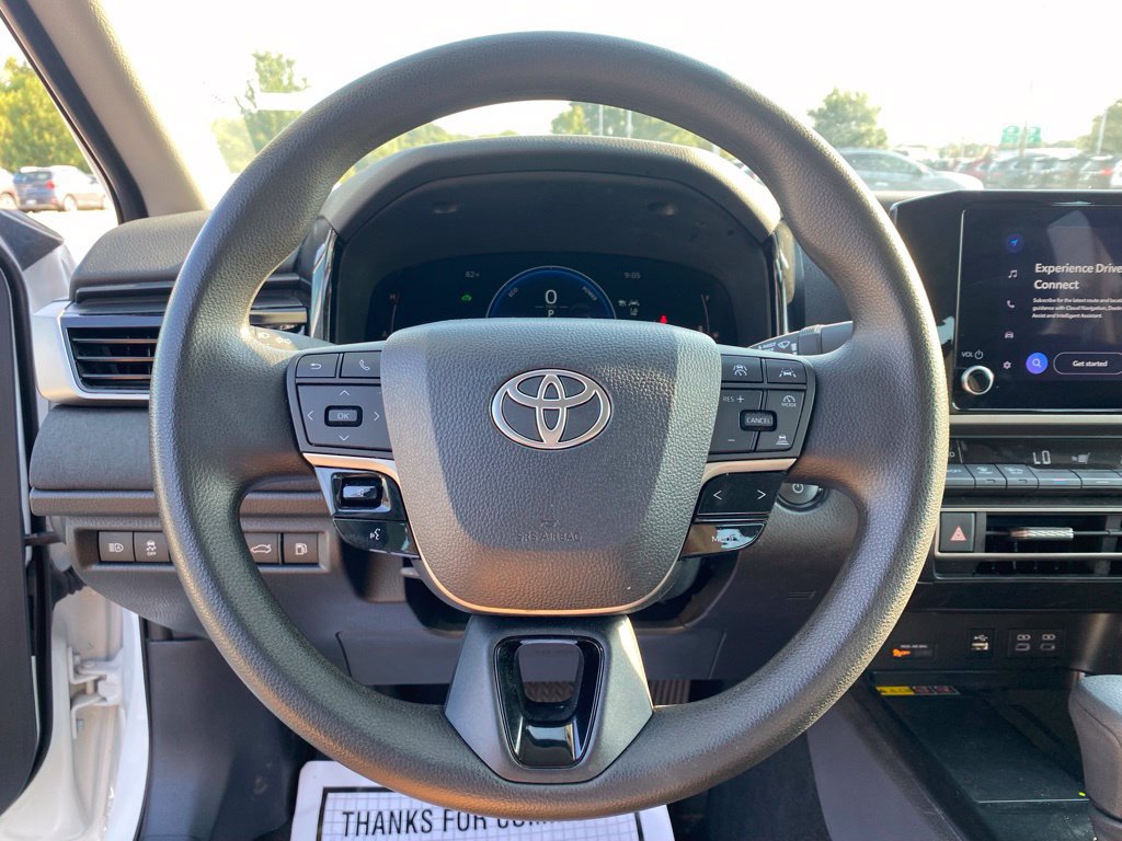 Used 2025 Toyota Camry LE FWD image 13