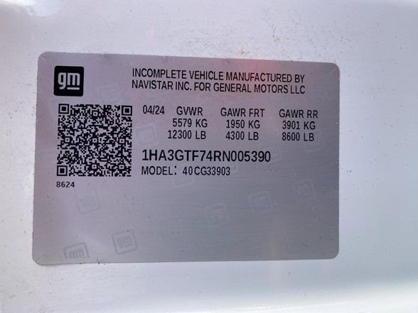 Used 2024 Chevrolet Express 3500 w/ Power Convenience Package image 44