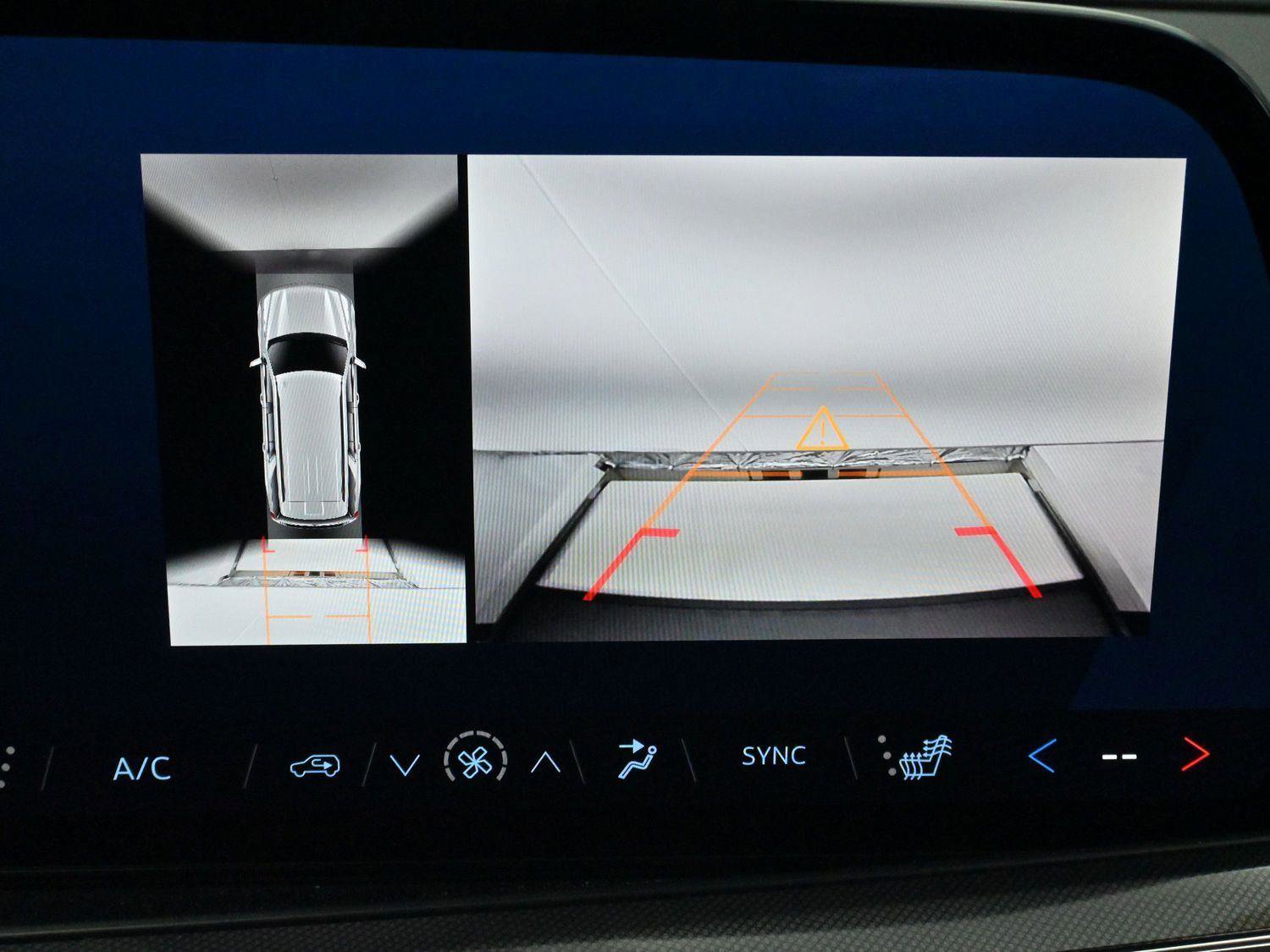 Used 2025 Chevrolet Tahoe RST w/ Advanced Technology Package image 26