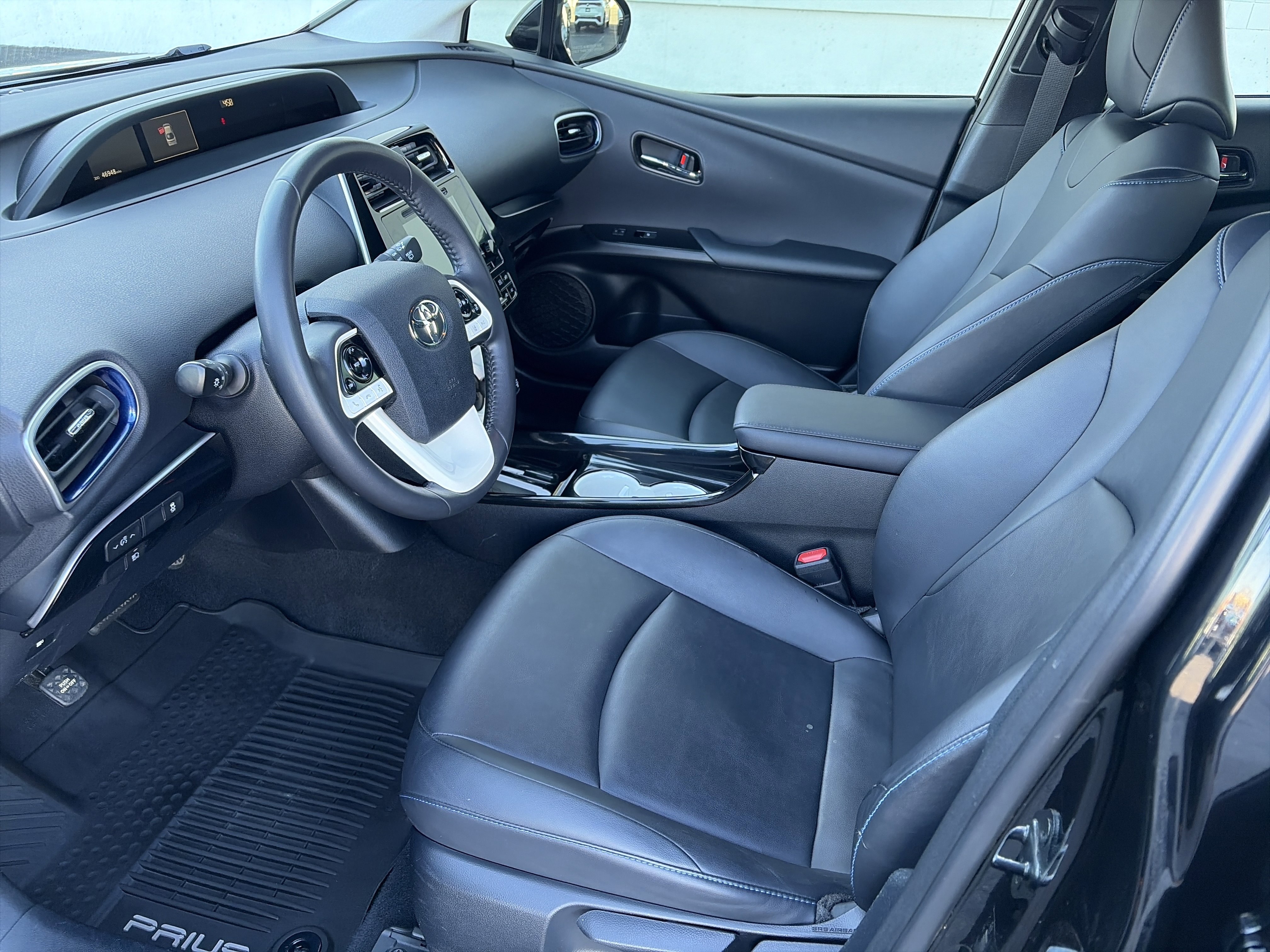 Used 2016 Toyota Prius Three Touring image 12