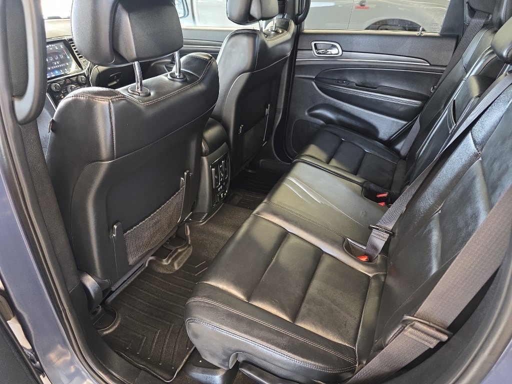 Used 2019 Jeep Grand Cherokee Limited w/ Trailer Tow Group IV AWD/4WD image 16