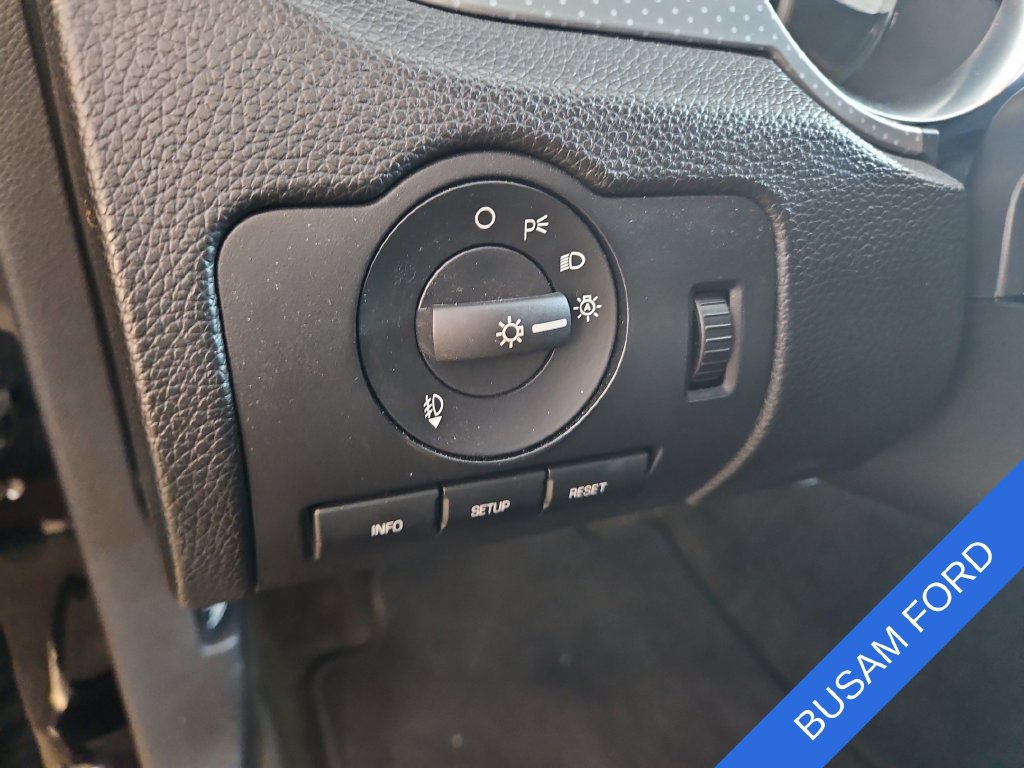 Used 2012 Ford Mustang Shelby GT500 w/ Electronics Pkg RWD image 15