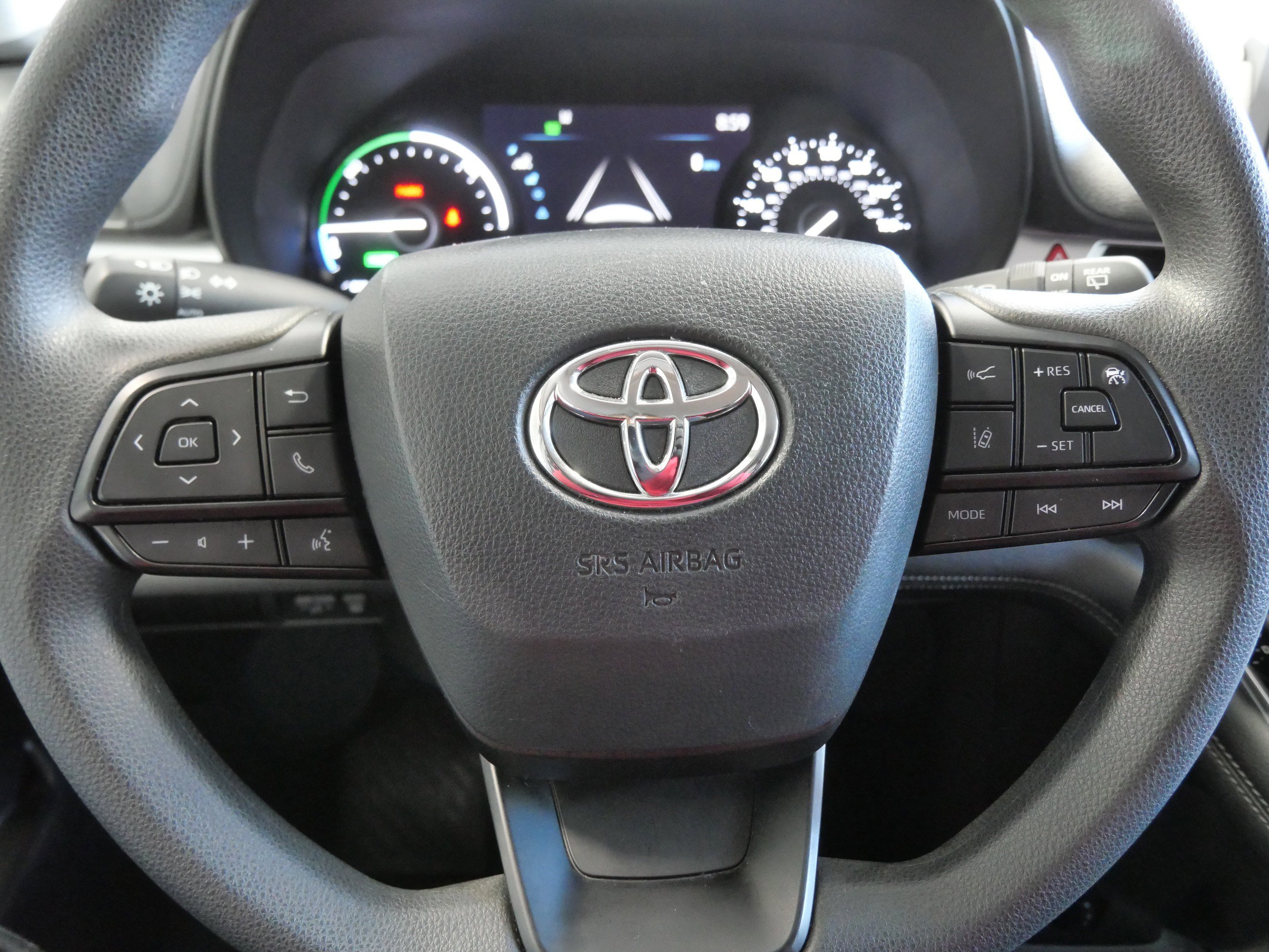 Certified 2025 Toyota Sienna LE image 26