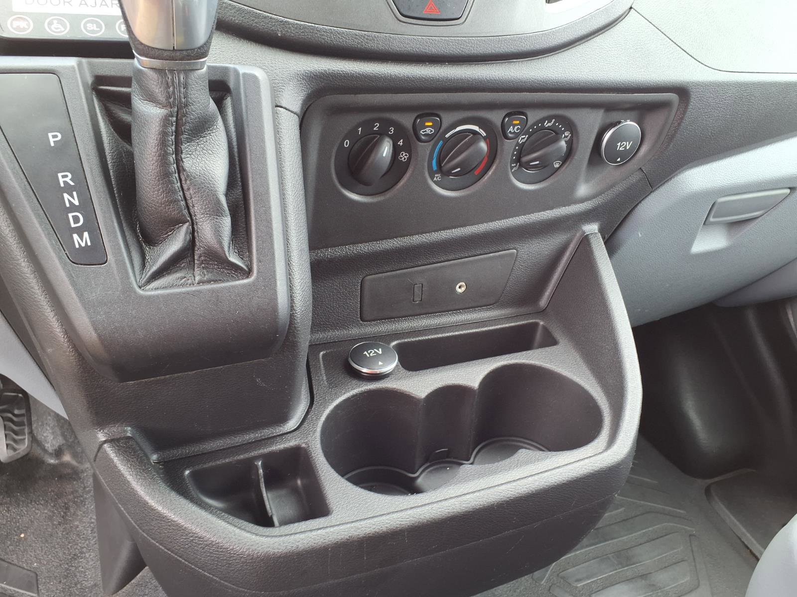 Used 2016 Ford Transit 350 XL image 19