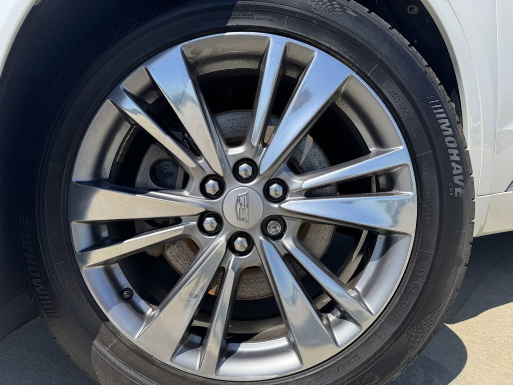Used 2020 Cadillac XT6 Premium Luxury FWD image 9