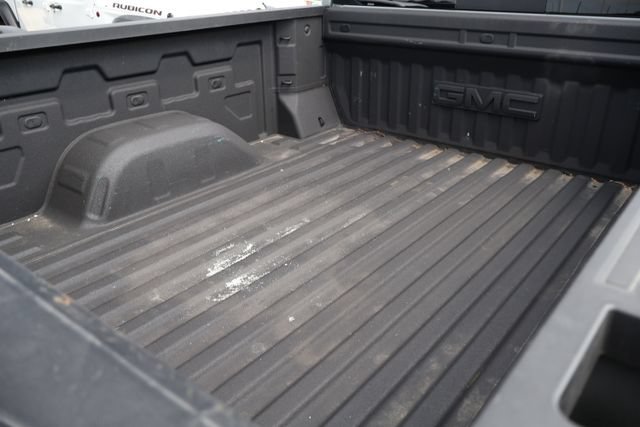 Used 2025 GMC Sierra 1500 Elevation w/ Preferred Package AWD/4WD image 7