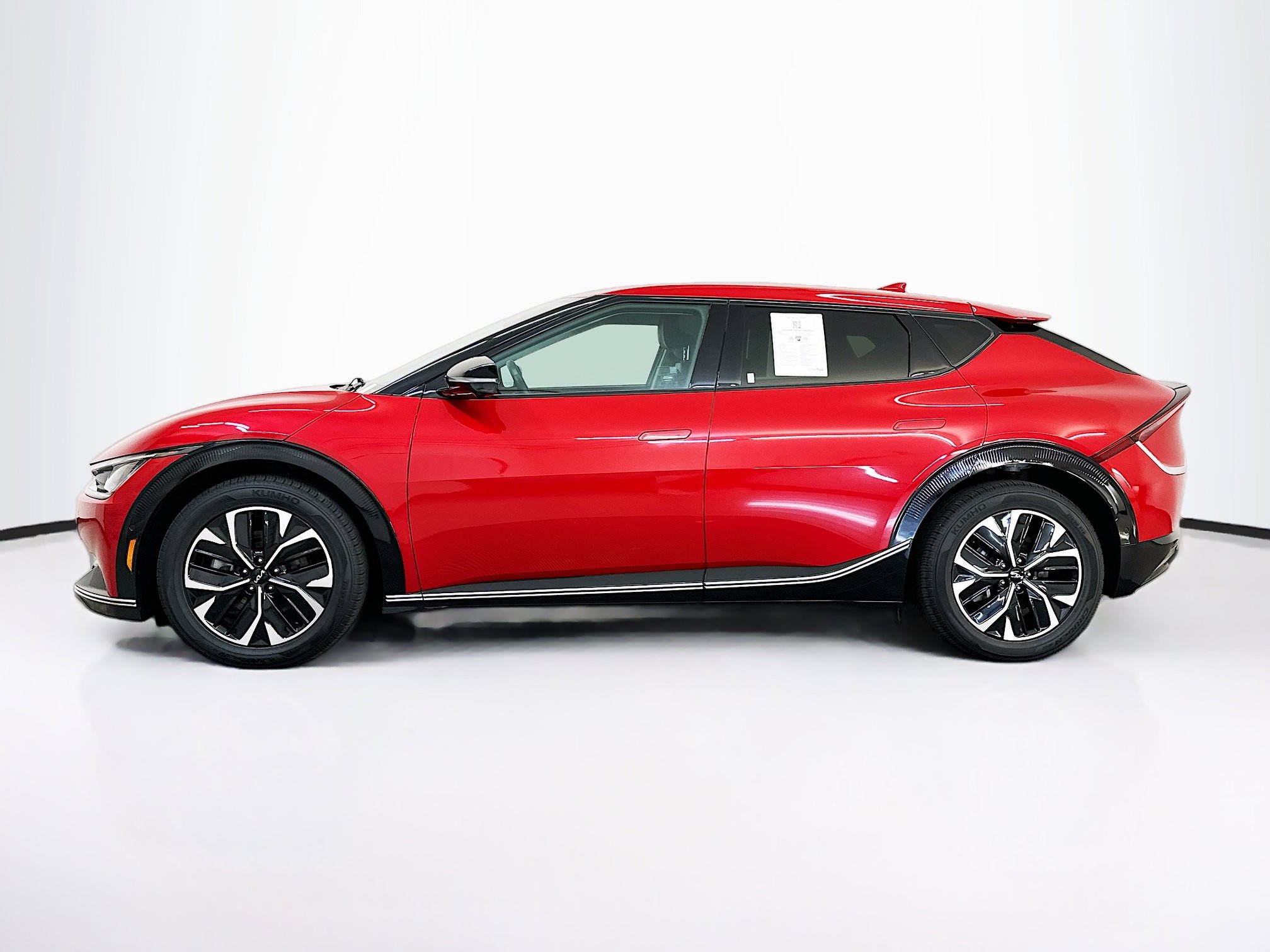 Used 2023 Kia EV6 Wind w/ Wind Technology Package AWD/4WD image 4