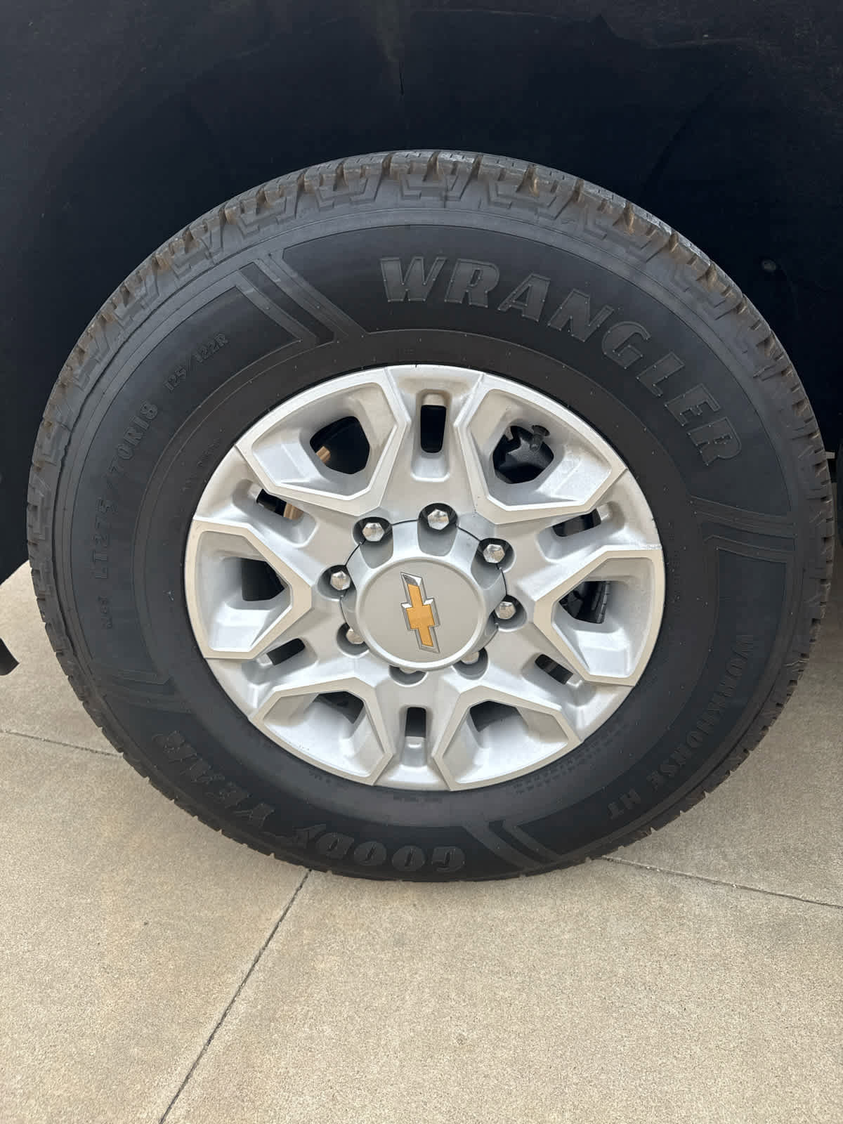 Used 2022 Chevrolet Silverado 2500 LTZ w/ LTZ Convenience Package image 13