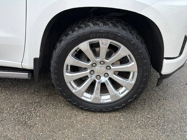 Used 2021 Chevrolet Silverado 1500 High Country w/ Technology Package AWD/4WD image 12