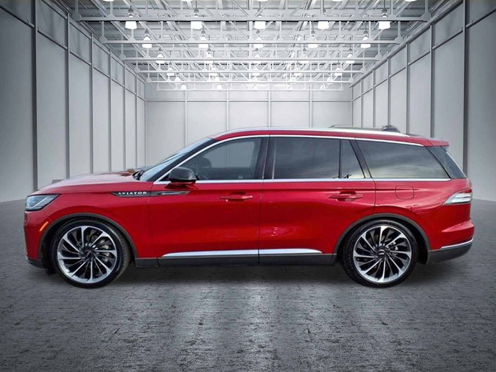 Used 2025 Lincoln Aviator Reserve w/ Equipment Group 201A AWD/4WD image 13