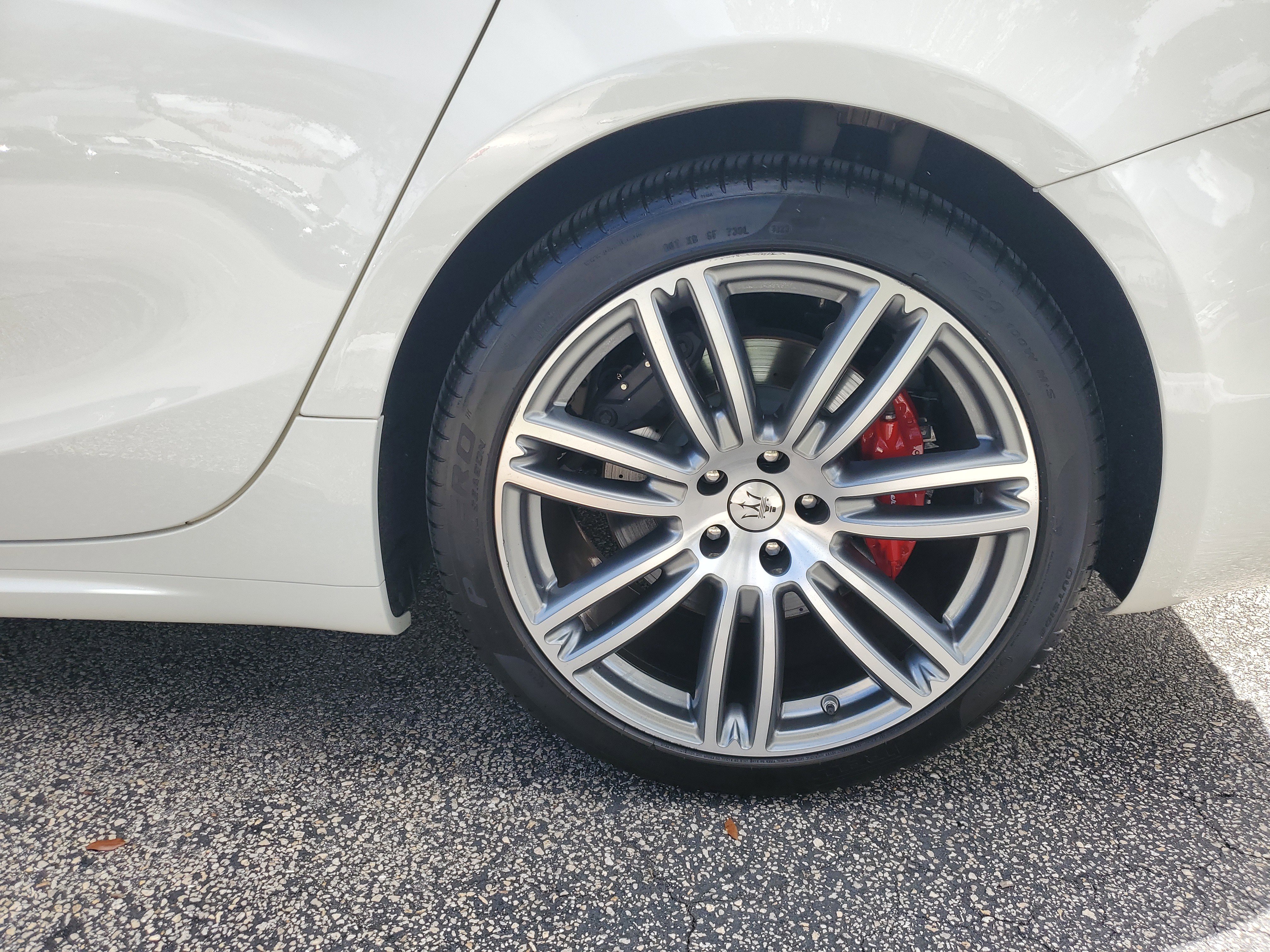 Used 2022 Maserati Ghibli Modena image 27