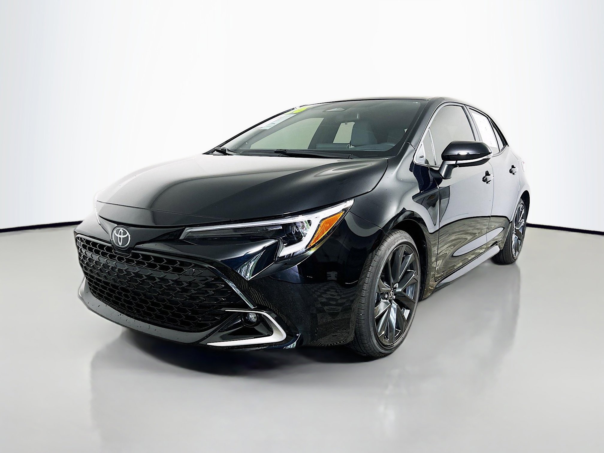 Used 2026 Toyota Corolla XSE FWD image 10