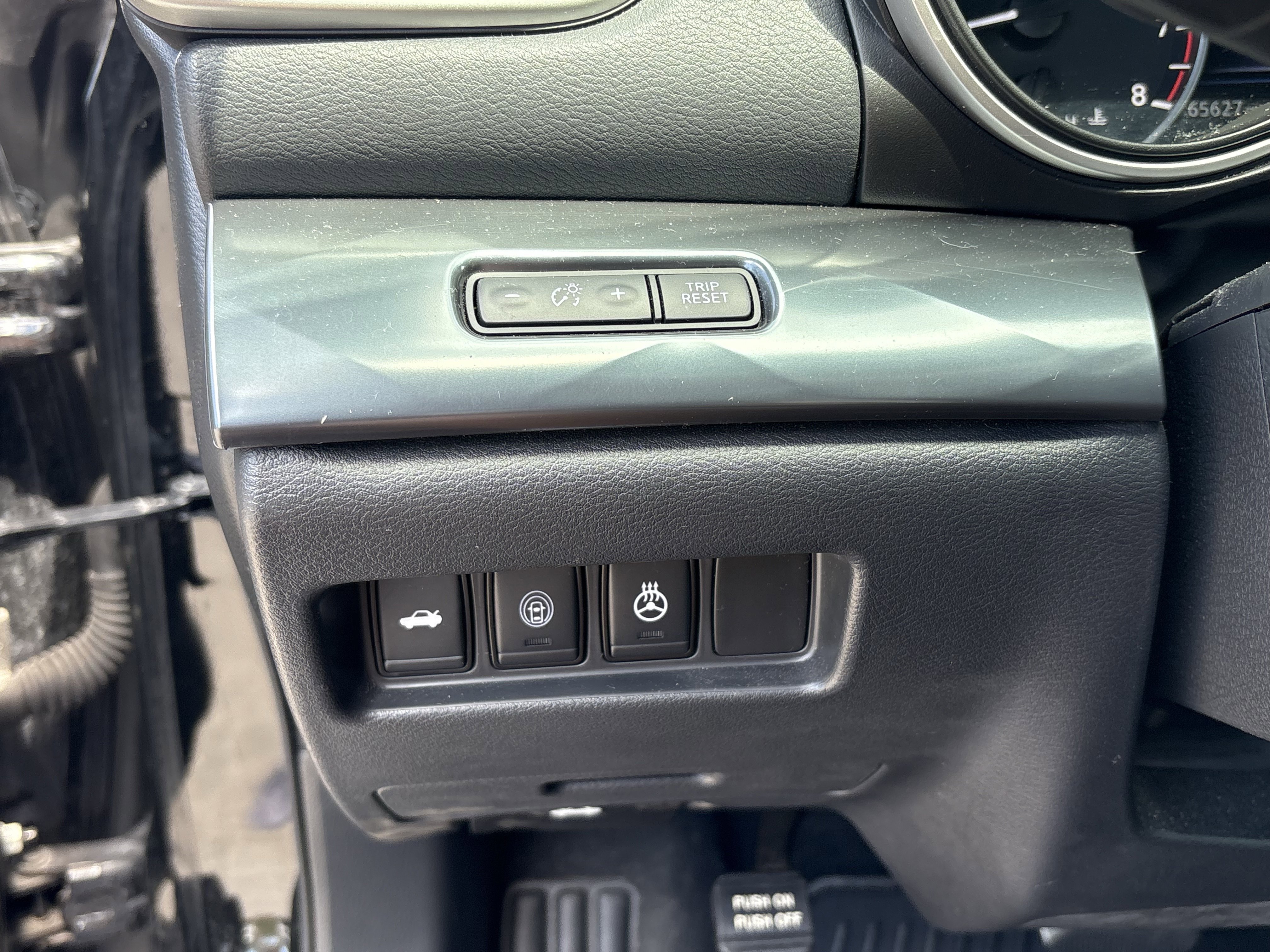 Used 2022 Nissan Maxima SR w/ Sport Mat Group image 25