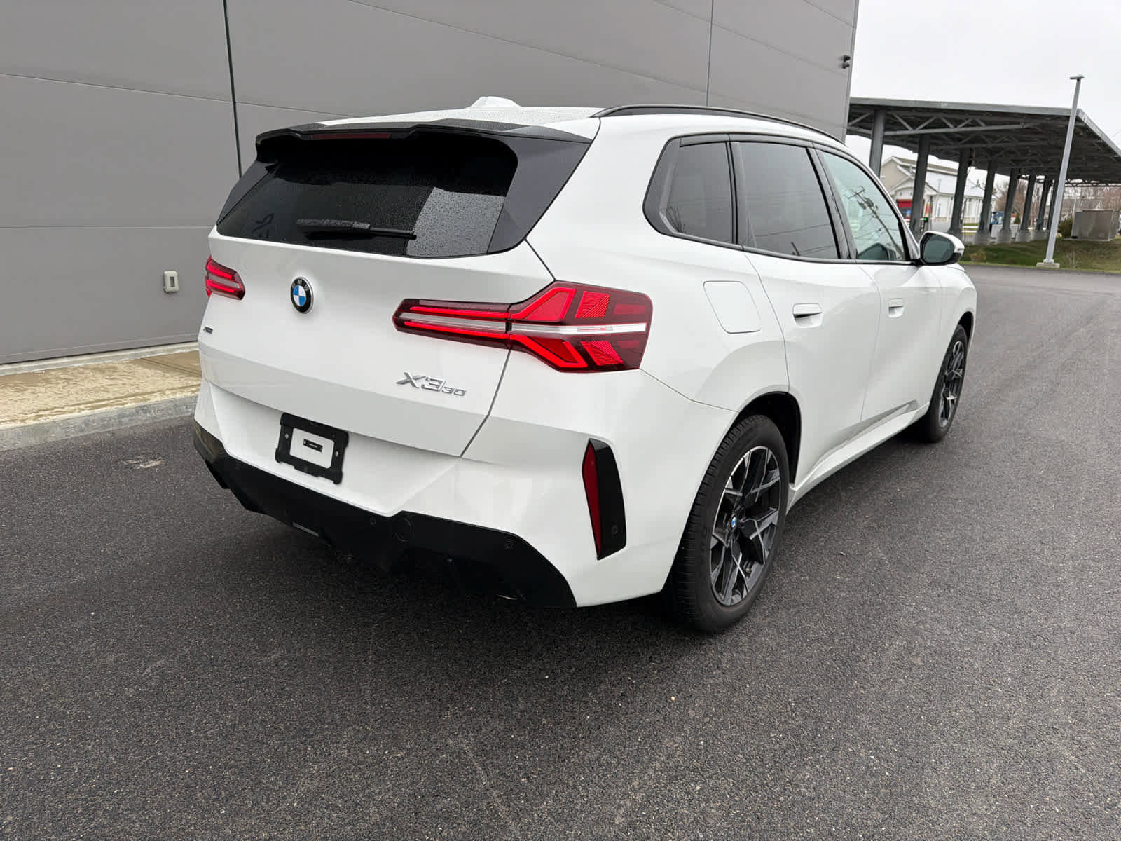 Used 2025 BMW X3 xDrive30i w/ M Sport Package image 7