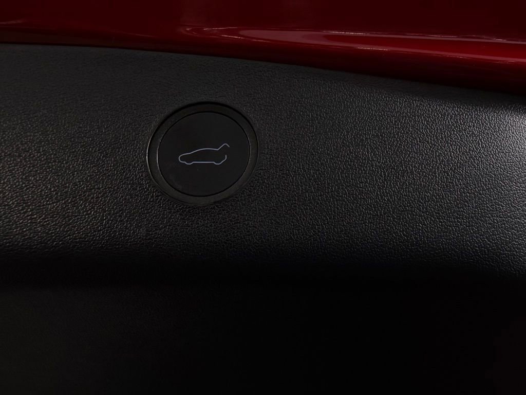 Used 2023 Tesla Model 3 Standard Range image 31