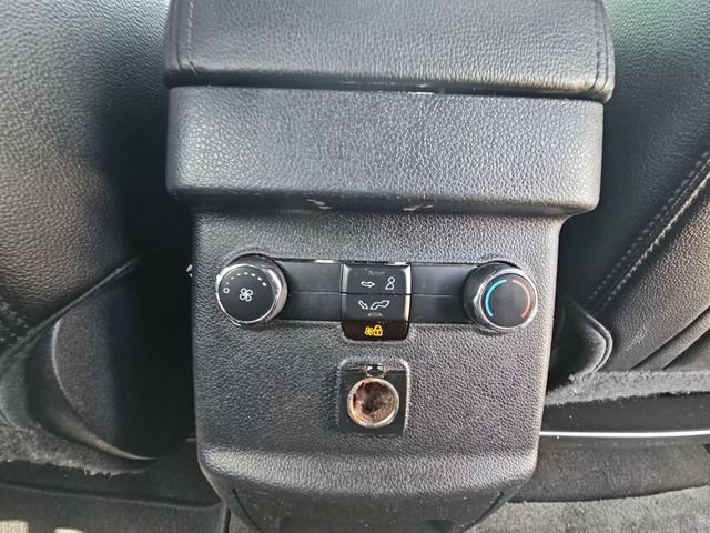 Used 2016 Ford Explorer XLT w/ Equipment Group 202A AWD/4WD image 23