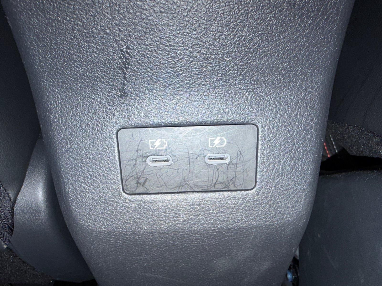 Used 2026 Nissan Kicks SR FWD image 33