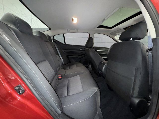 Used 2022 Nissan Altima 2.5 SV w/ SV Premium Package image 13