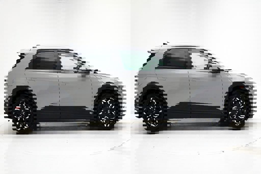 Used 2023 Hyundai Ioniq 5 SEL video 2