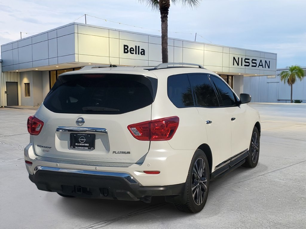 Used 2017 Nissan Pathfinder Platinum FWD image 6