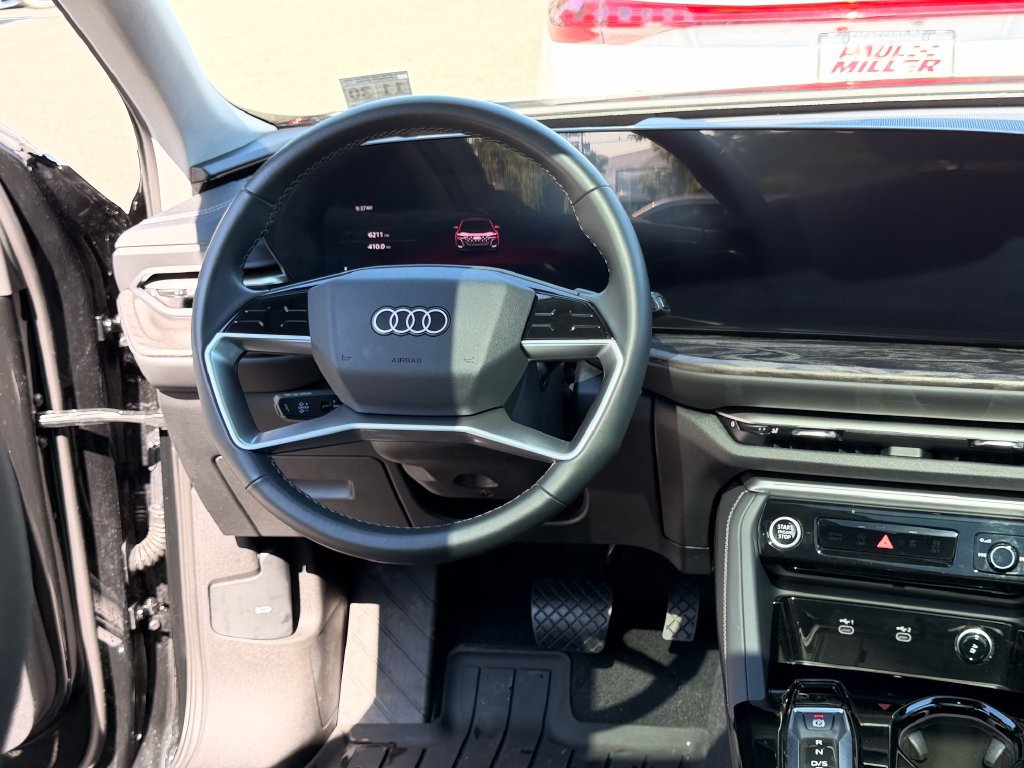 Used 2025 Audi Q5 Premium w/ Convenience Package AWD/4WD image 24