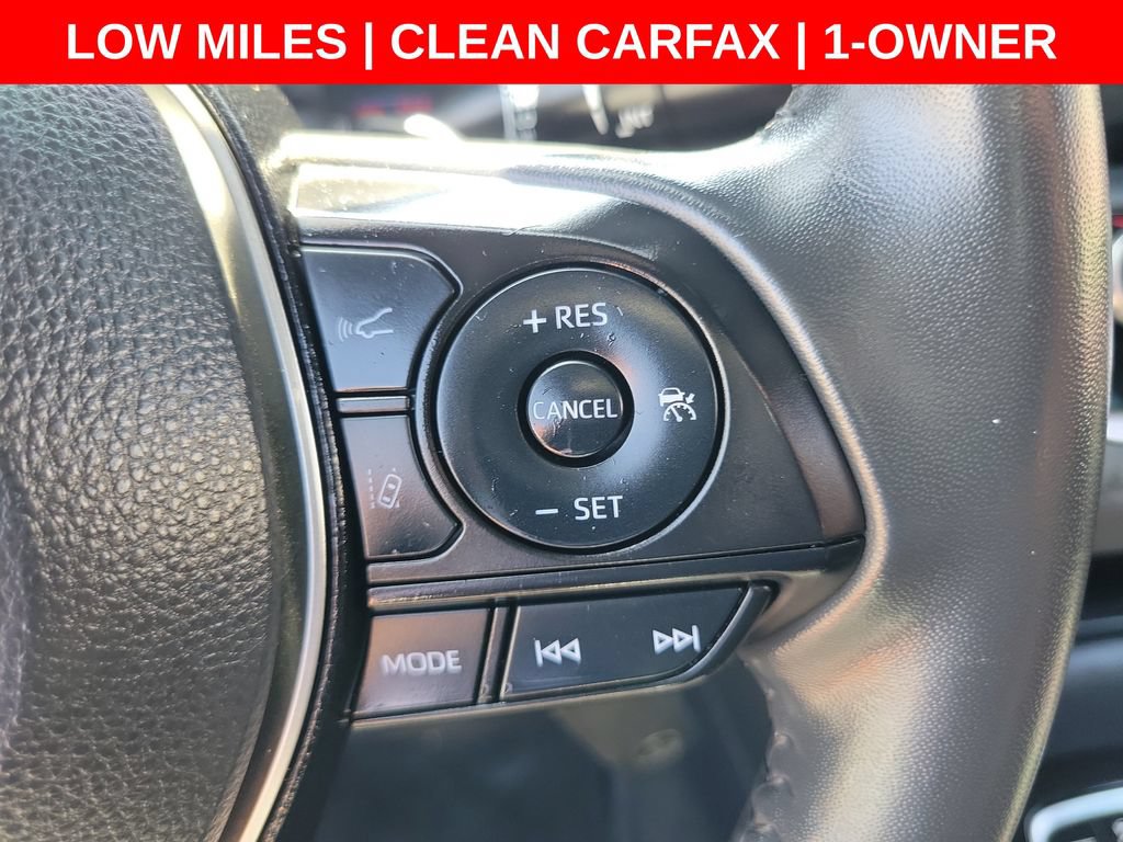 Used 2022 Toyota Corolla SE w/ Carpet Mat Package (TMS) FWD image 26