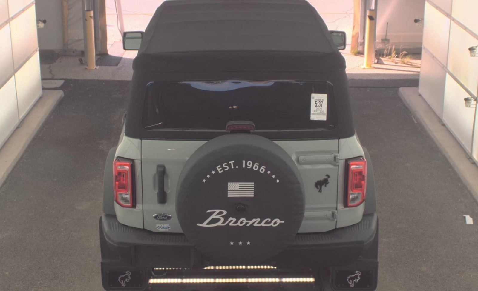 Used 2023 Ford Bronco Black Diamond AWD/4WD image 6