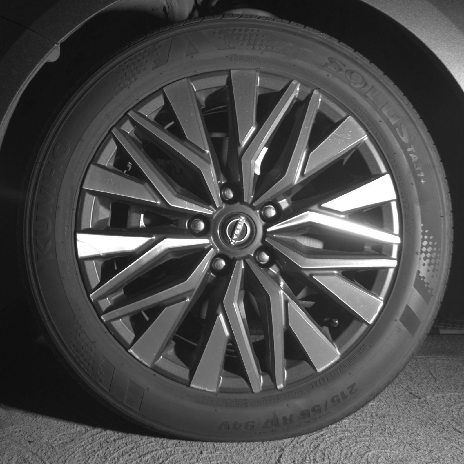 Used 2025 Nissan Altima 2.5 SV FWD image 15