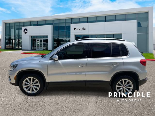 Used 2017 Volkswagen Tiguan Wolfsburg Edition AWD/4WD image 6