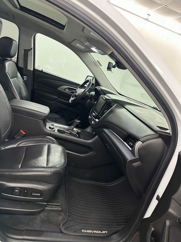 Used 2019 Chevrolet Traverse RS image 40