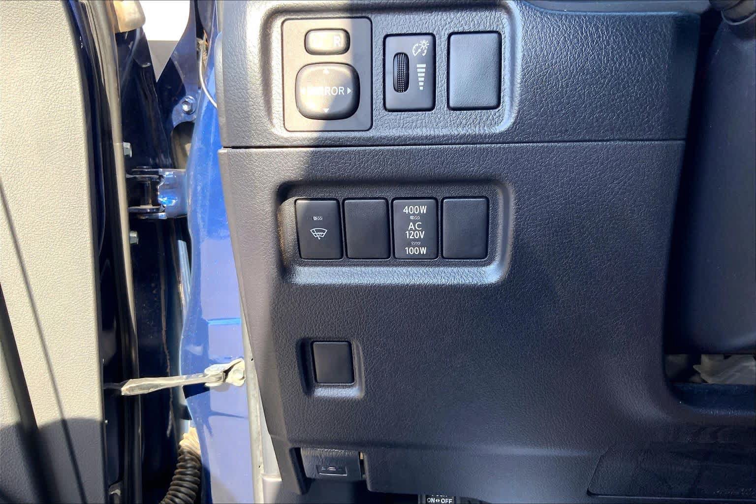Used 2019 Toyota 4Runner TRD Off-Road Premium AWD/4WD image 36