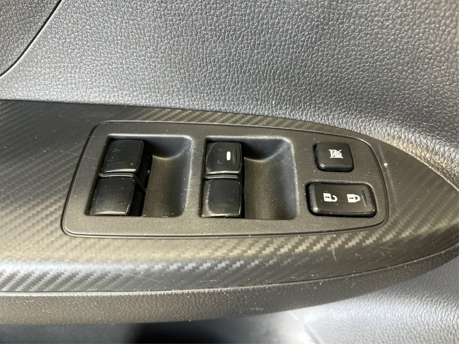 Used 2020 Mitsubishi Eclipse Cross ES FWD image 28