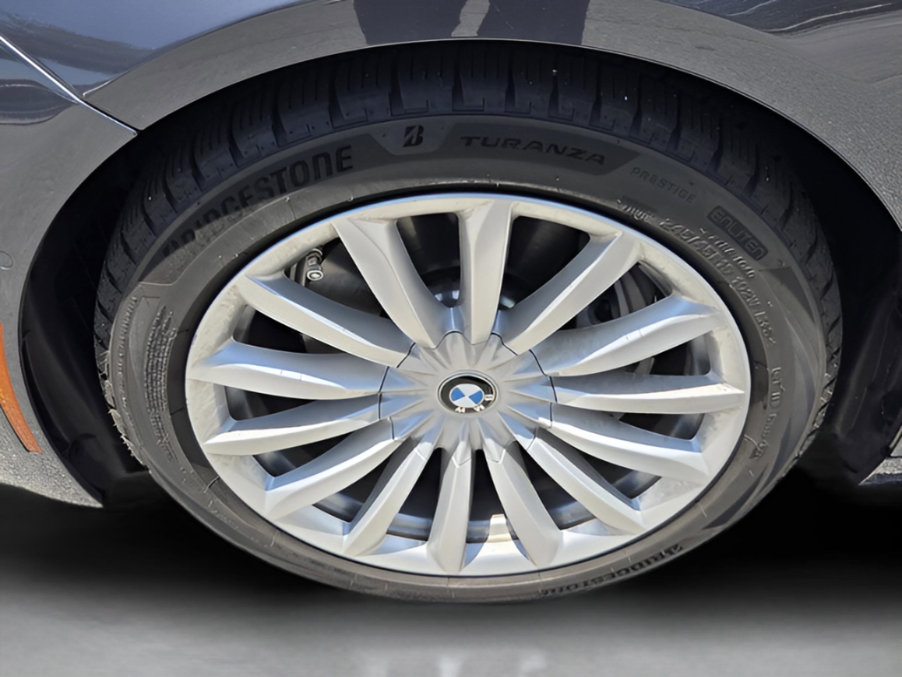 Used 2020 BMW 740i RWD image 35