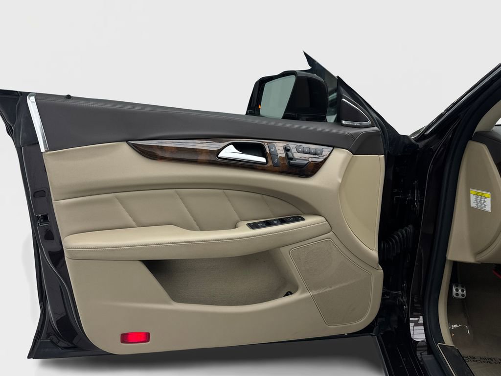 Used 2012 Mercedes-Benz CLS 550 image 38